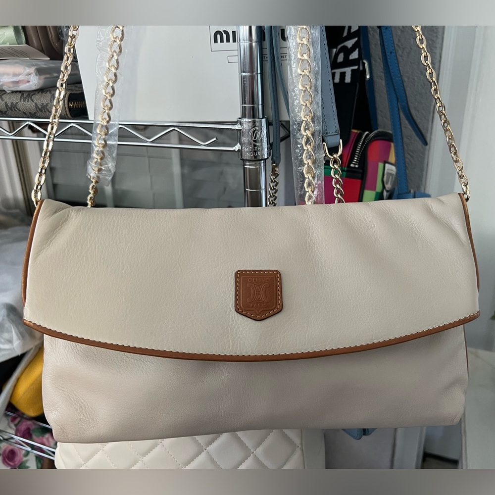 Celine Paris Vintage Leather Triomphe Clutch with Gold Chain EUC - Picture 17 of 17